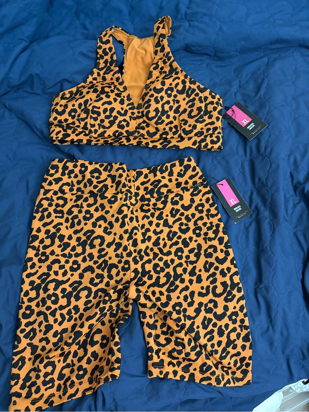 LiCi fit lavish scrunch biker shirt and regular bra set size XL